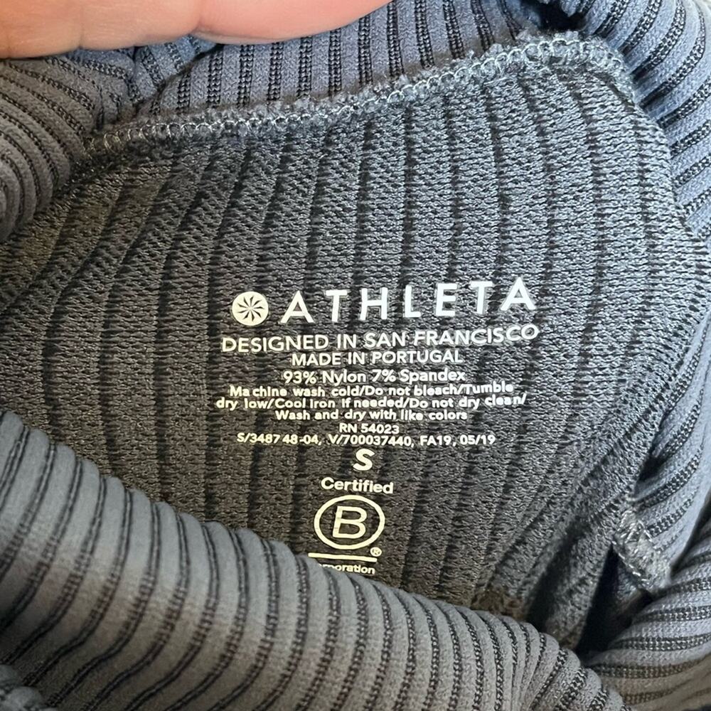 ATHLETA gray ribbed & dot texture turtleneck stretchy fit size small - Picture 5 of 5